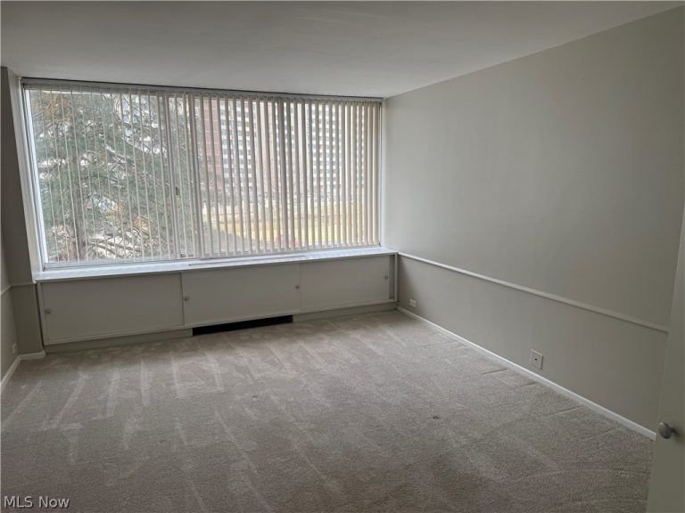 12700 Lake Avenue #504, Lakewood, OH - Photo 3