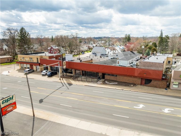 2729 Cleveland Avenue, Canton, OH - Photo 2