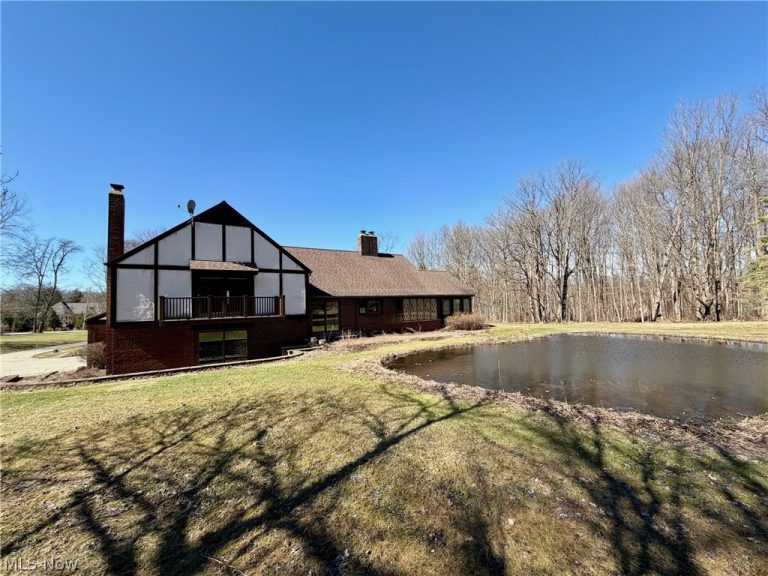 11469 Fowlers Mill Road, Chardon, OH - Photo 3