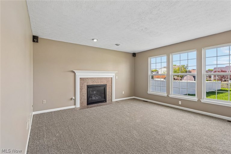 38210 Kingston Drive, North Ridgeville, OH - Photo 8