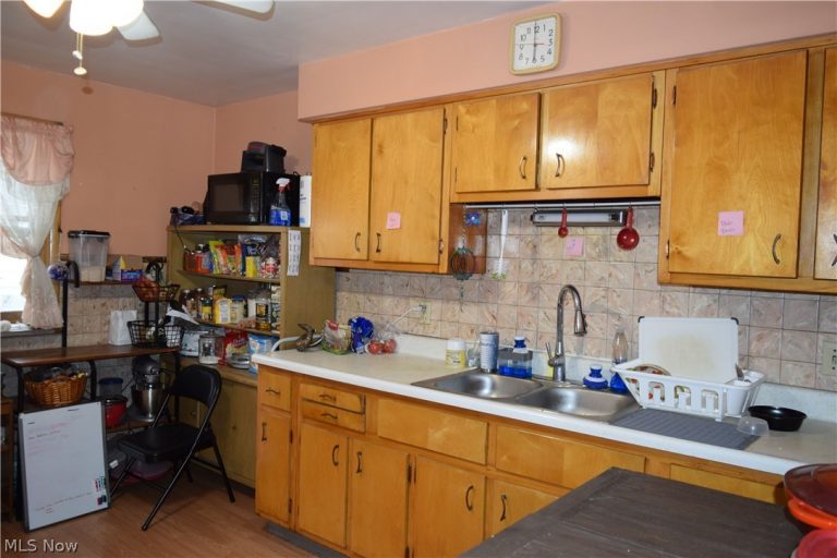 6210 Heisley Avenue, Cleveland, OH - Photo 6