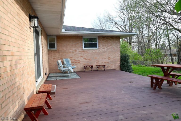 6663 Donna Rae Drive, Seven Hills, OH - Photo 5