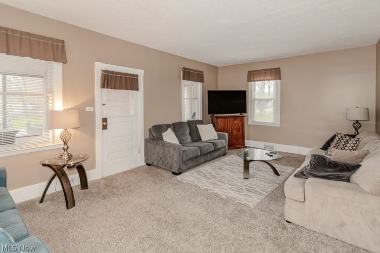 107 North Avenue, Geneva, OH - Photo 6