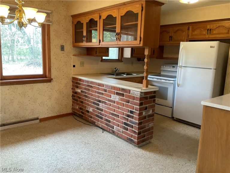 4257 Claridge Drive, Youngstown, OH - Photo 5