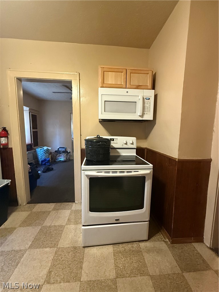 1426 175 Road, Cleveland, OH - Photo 8