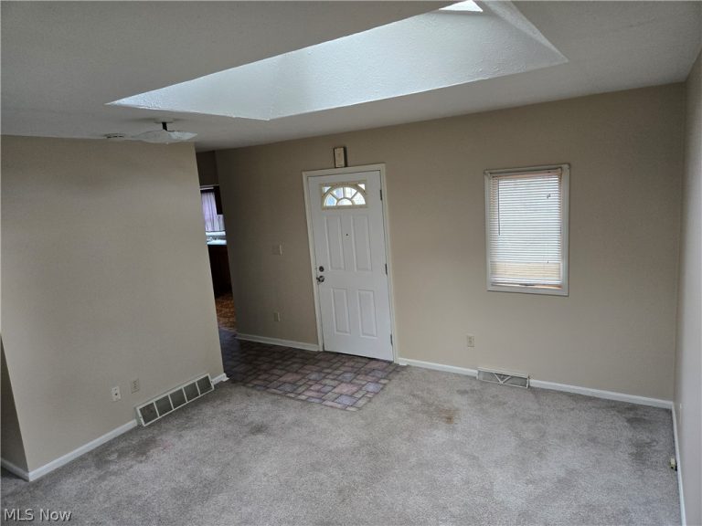 1043 Oakland Avenue, Akron, OH - Photo 6