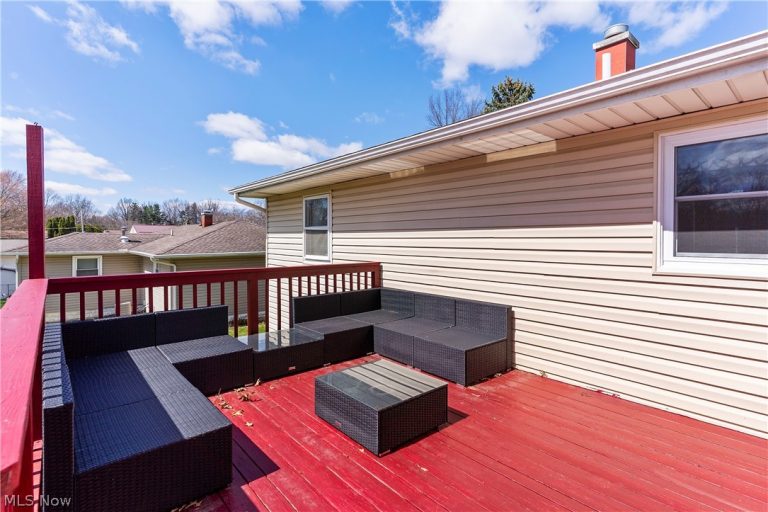 4829 Pinetrace Drive, Youngstown, OH - Photo 6