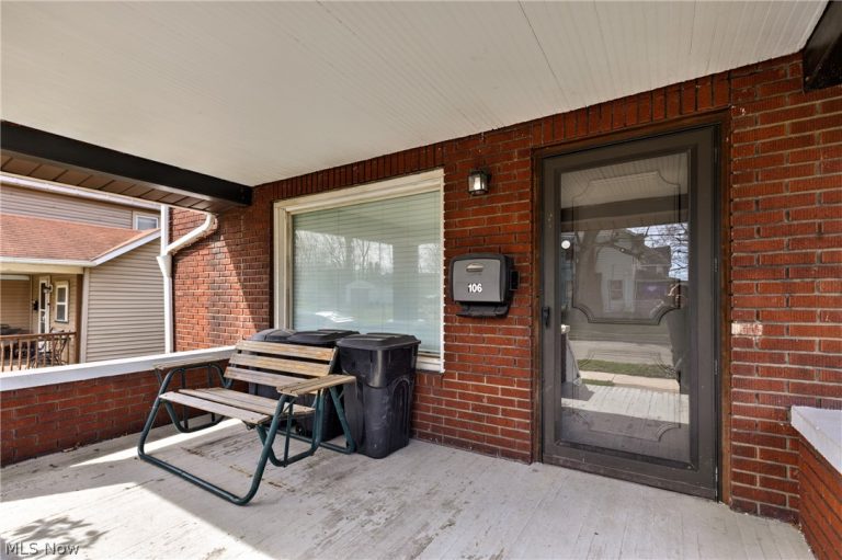 106 Neil Street, Niles, OH - Photo 5