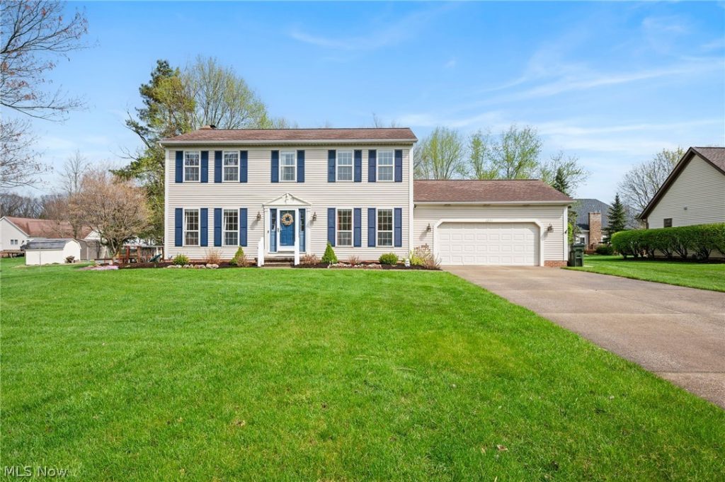1271 Atterbury Drive, Macedonia, OH