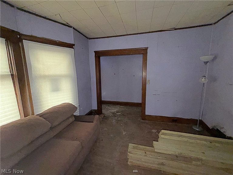 1749 Rosedale Avenue, East Cleveland, OH - Photo 2