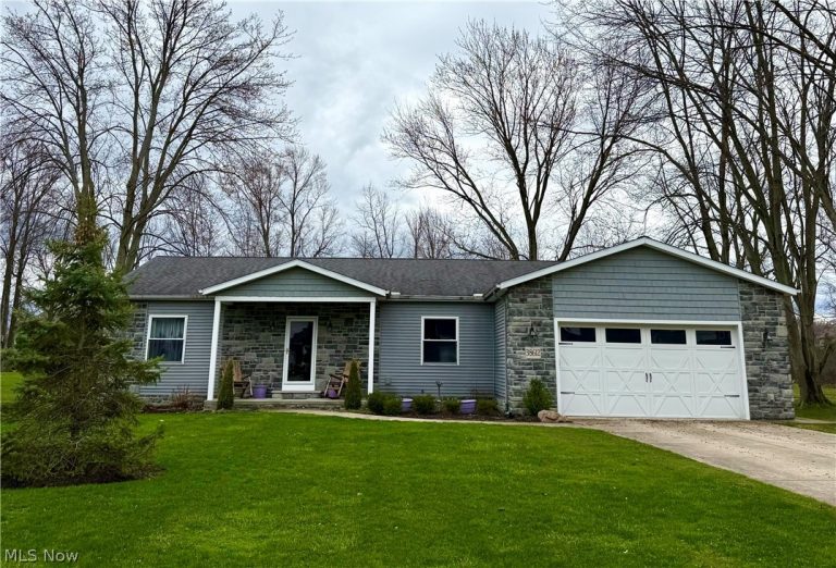 38612 Bell Road, Willoughby, OH - Photo 2