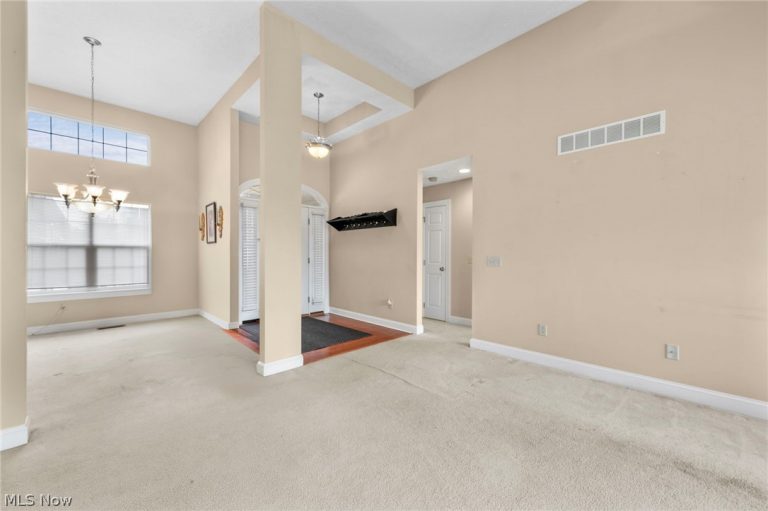 608 Rundle Street, LaGrange, OH - Photo 4