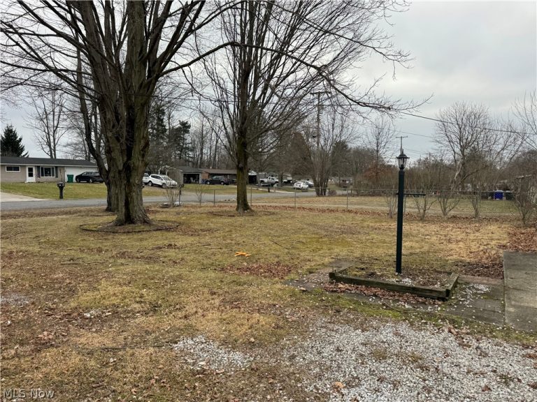 3153 Polly Road, Ravenna, OH - Photo 2