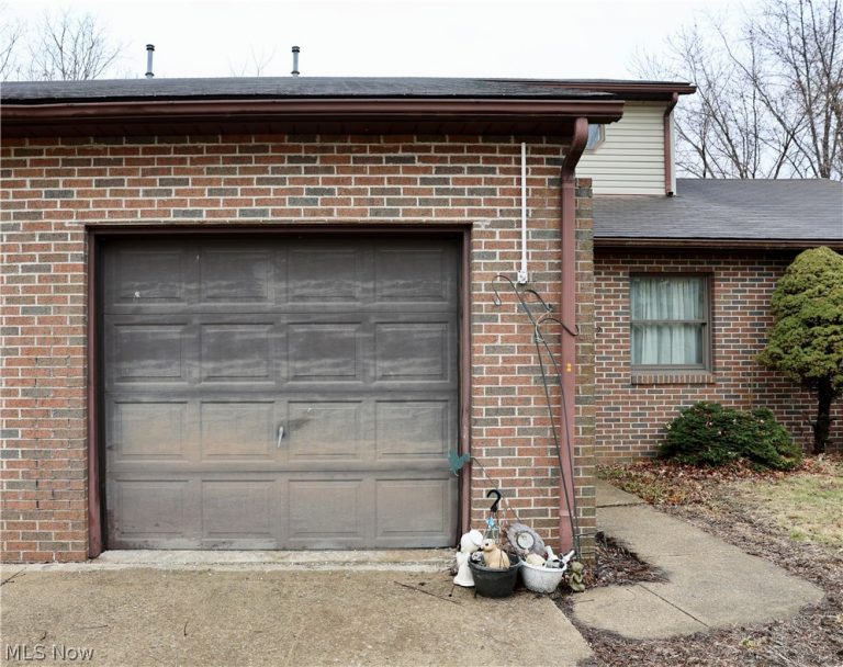 612 Monroe Street, Millersburg, OH - Photo 4