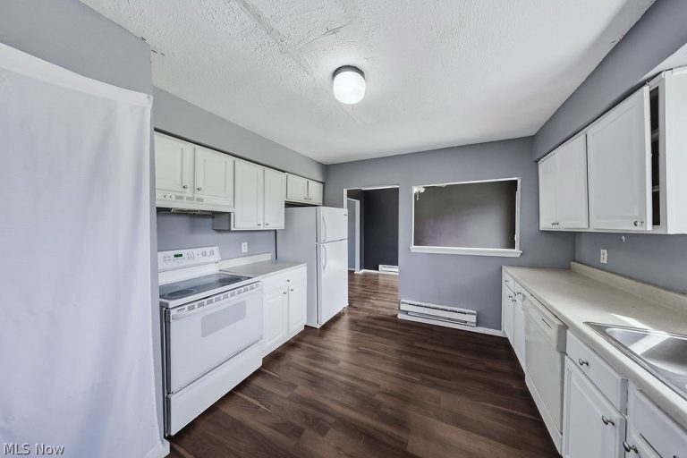508 Wood Street, Elyria, OH - Photo 4