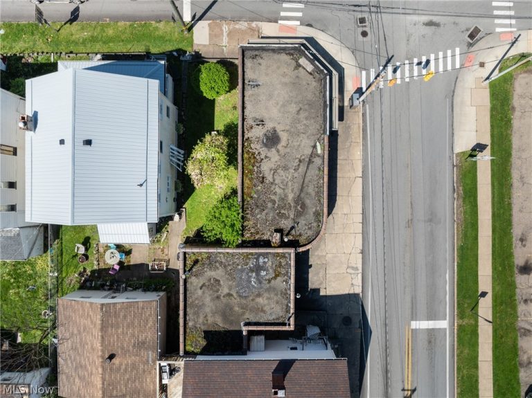 944 Commerce Street, Wellsburg, WV - Photo 8