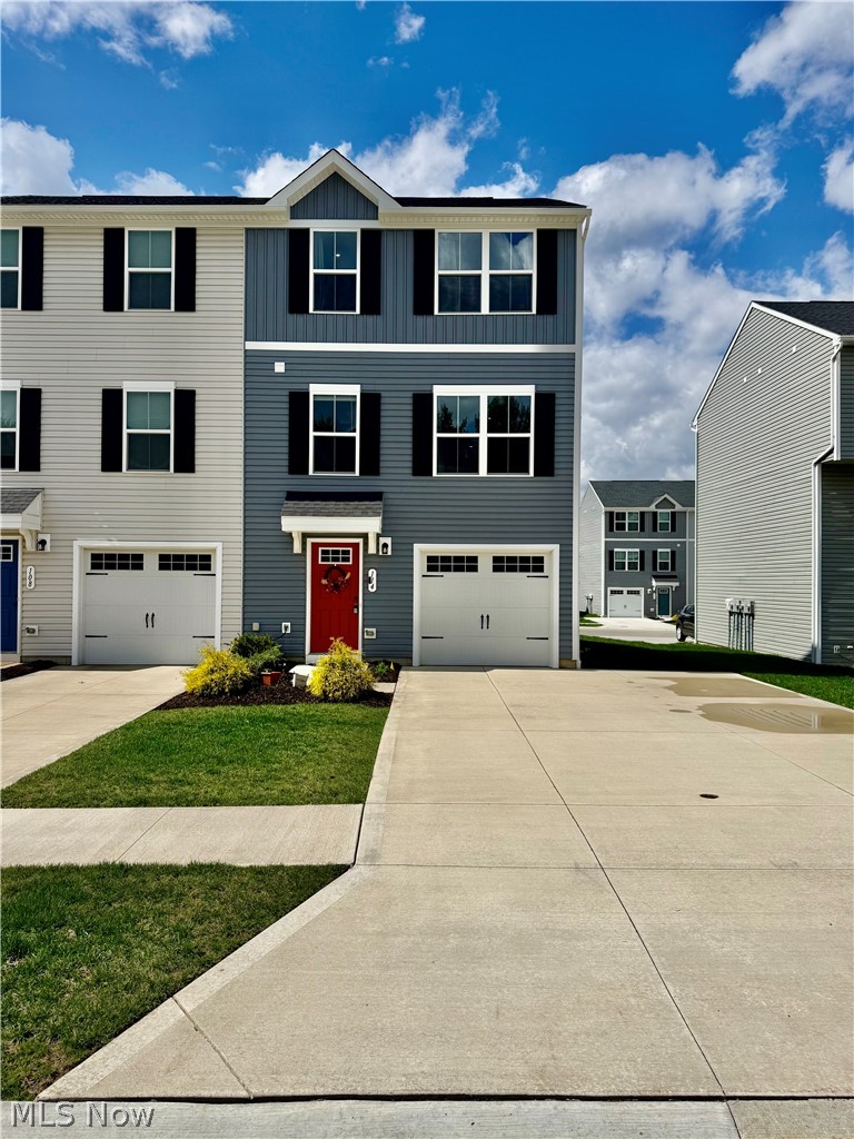 114 Slate Ridge Drive #9, Barberton, OH, 44203