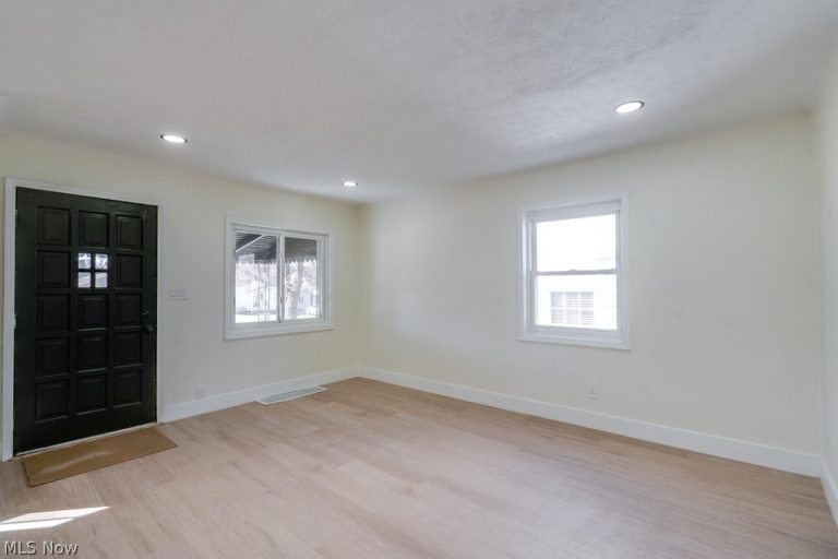 4455 56th Street, Cleveland, OH - Photo 6