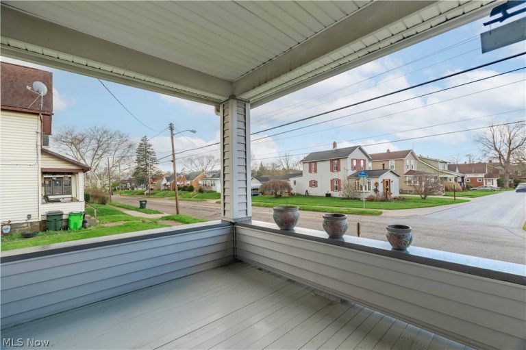 1521 Tremont Avenue, Massillon, OH - Photo 3