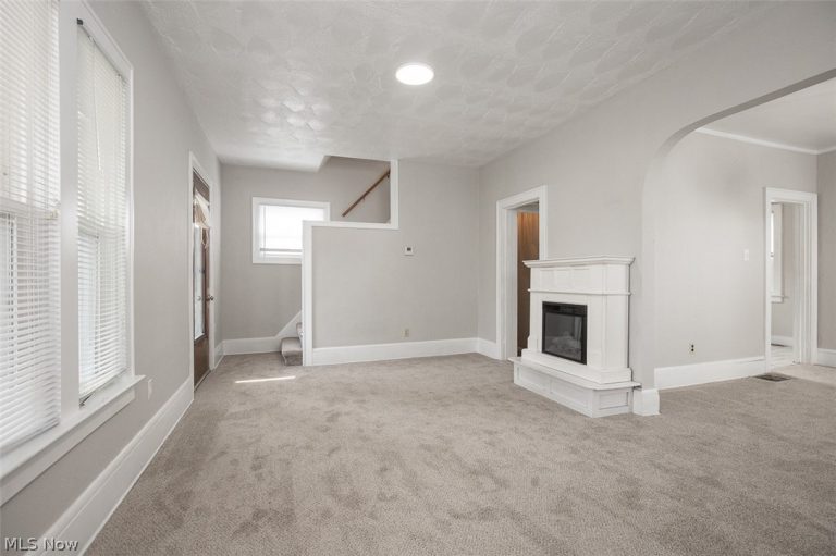 1240 Tulip Street, Akron, OH - Photo 8