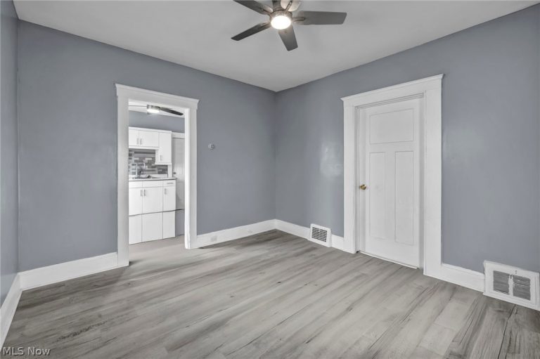 701 157th Street, Cleveland, OH - Photo 6