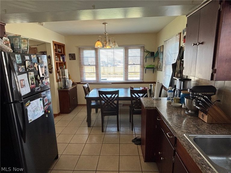 1920 Schiller Avenue, Cuyahoga Falls, OH - Photo 6