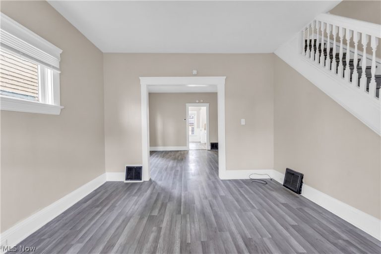 3103 Bradwell Avenue #2, Cleveland, OH - Photo 6