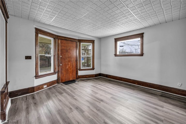 6614 Clark Avenue, Cleveland, OH - Photo 6
