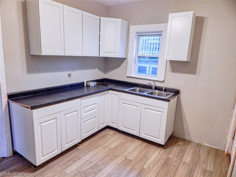 836 5th Avenue, Akron, OH - Photo 4