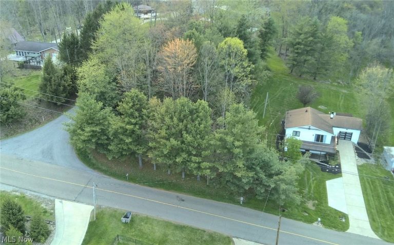 573 Mohawk Drive, Malvern, OH - Photo 4