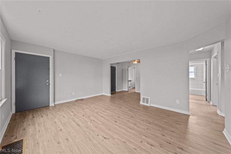 2432 21st Street, Cuyahoga Falls, OH - Photo 6