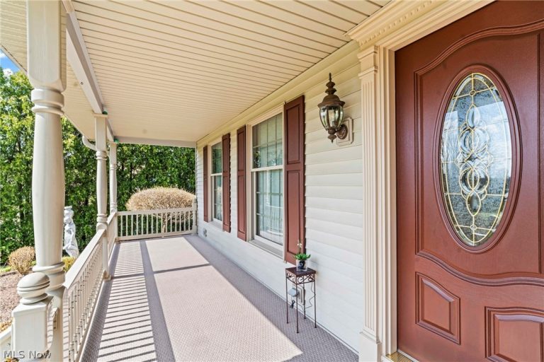 551 Regency Circle, Canfield, OH - Photo 3