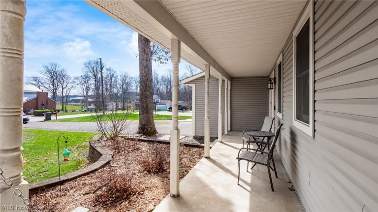 5135 Tiffany Drive, Zanesville, OH - Photo 3