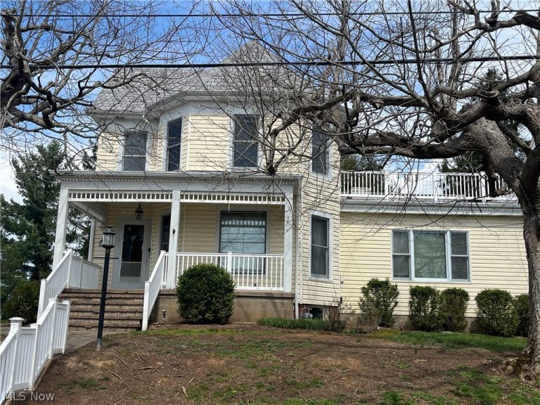 124 High Street, Marietta, OH, 45750