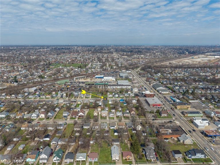 13109 Wilton Avenue, Cleveland, OH - Photo 5