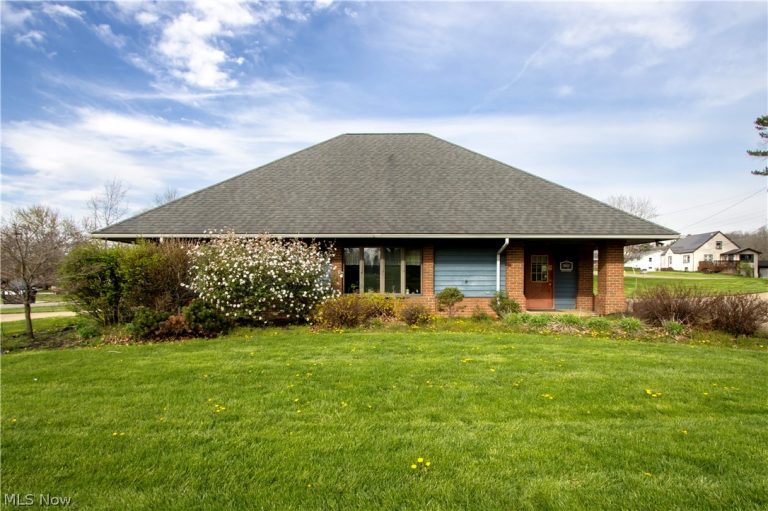 226 Burwell Avenue, Loudonville, OH, 44842