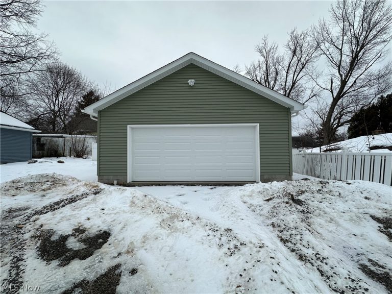 1210 Aberdeen Avenue, Youngstown, OH - Photo 3