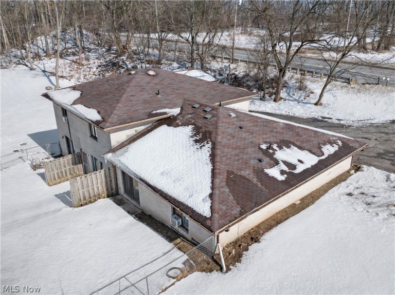 12445 Cleveland Avenue, Uniontown, OH - Photo 3