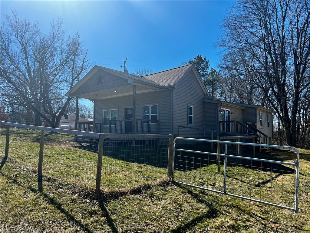 16972 State Route 45, Wellsville, OH