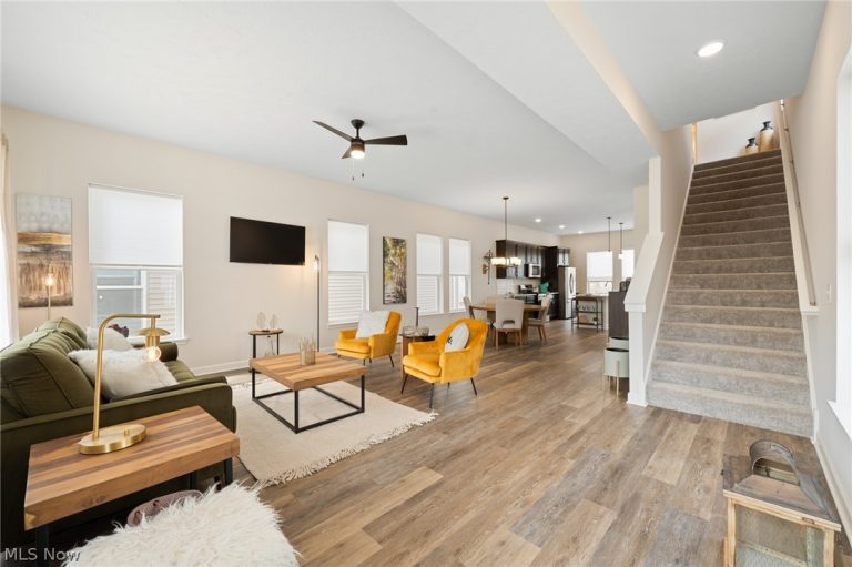 2250 100th Street, Cleveland, OH - Photo 3