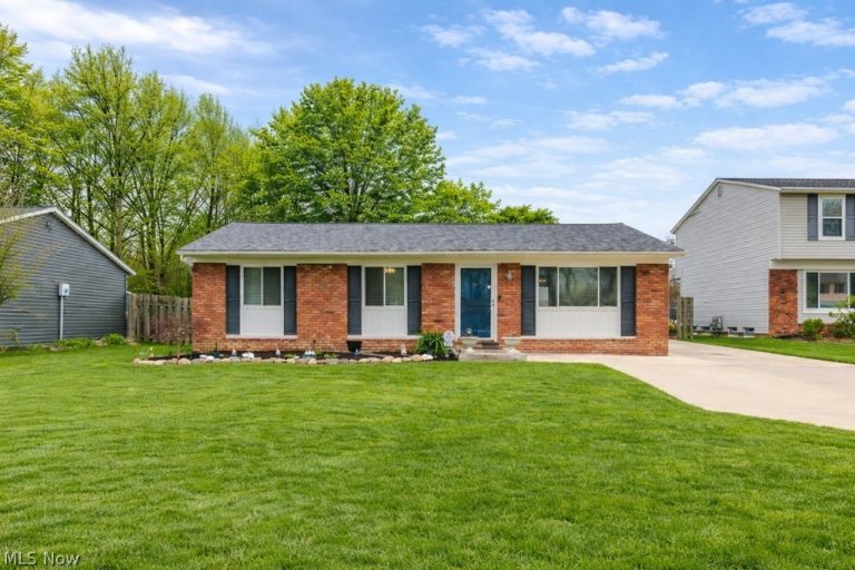 652 Saint Lawrence Boulevard, Eastlake, OH, 44095