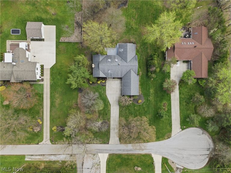 3509 Kersdale Road, Pepper Pike, OH - Photo 3