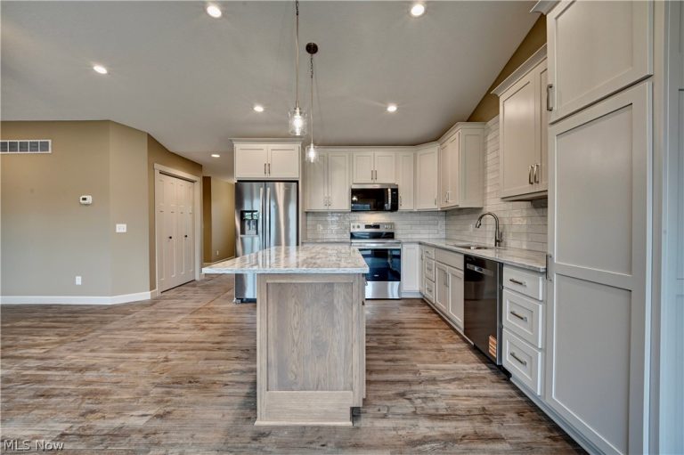 763 Fernsell Street, Strasburg, OH - Photo 4