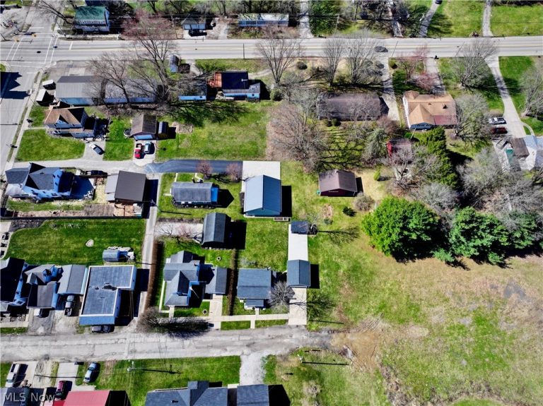 124 2nd Avenue, Beach City, OH - Photo 4
