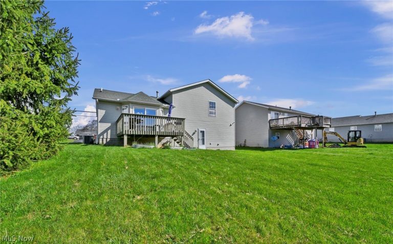 685 Lake Street, Ravenna, OH - Photo 3