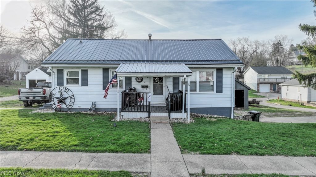 438 Lincoln Avenue, Barnesville, OH