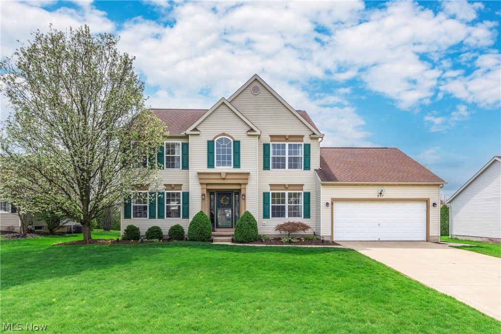 657 Ashbrook Drive, Wadsworth, OH