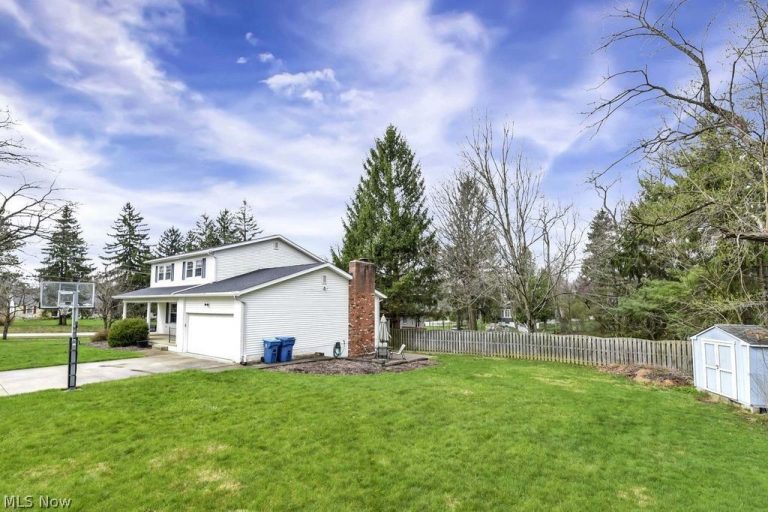 5782 Holland Drive, Hudson, OH - Photo 3