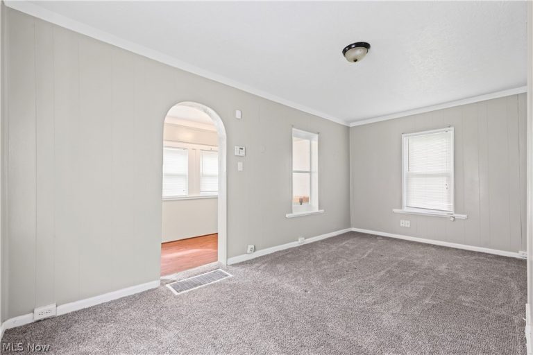 529 Bina Avenue, Akron, OH - Photo 5