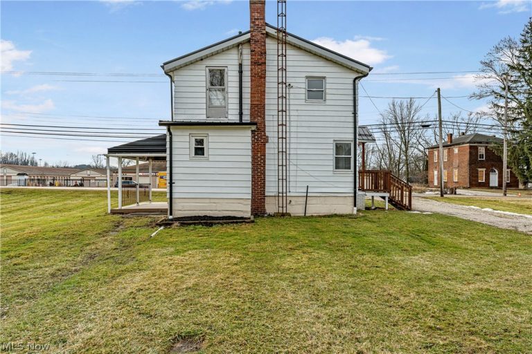 2335 Greensburg Road, North Canton, OH - Photo 3